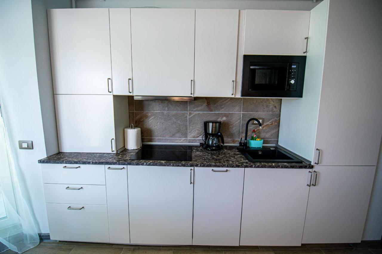 Apartment Katrina - Alezzi Beach - Sea View 那沃达利 外观 照片